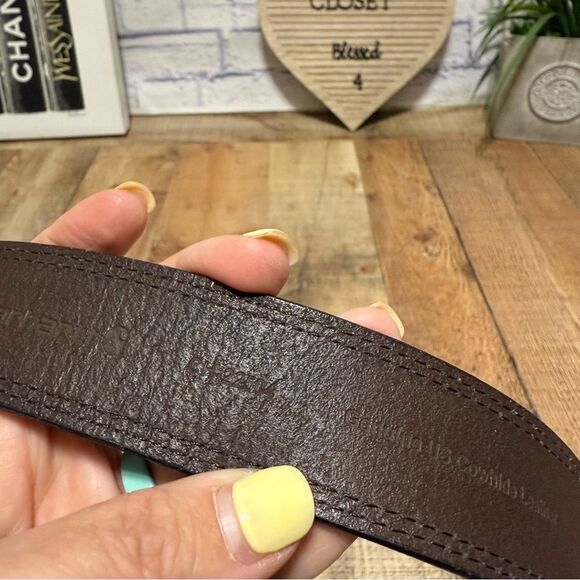 CARHARTT MENS LEATHER ENGRAVED BUCKLE BELT
Size 34 - Picture 9 of 14